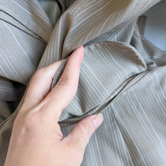 Like new BCBG MaxAzria double layer blazer size XXS - Picture 8 of 12